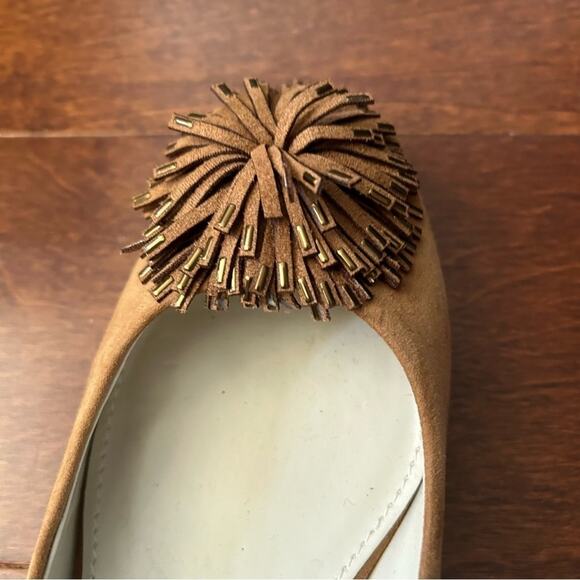 Anne Klein “Happy” Suede Block Heel Pump w/ Gold Tipped Pom Pom On Toe, Size 7.5 - Picture 8 of 14